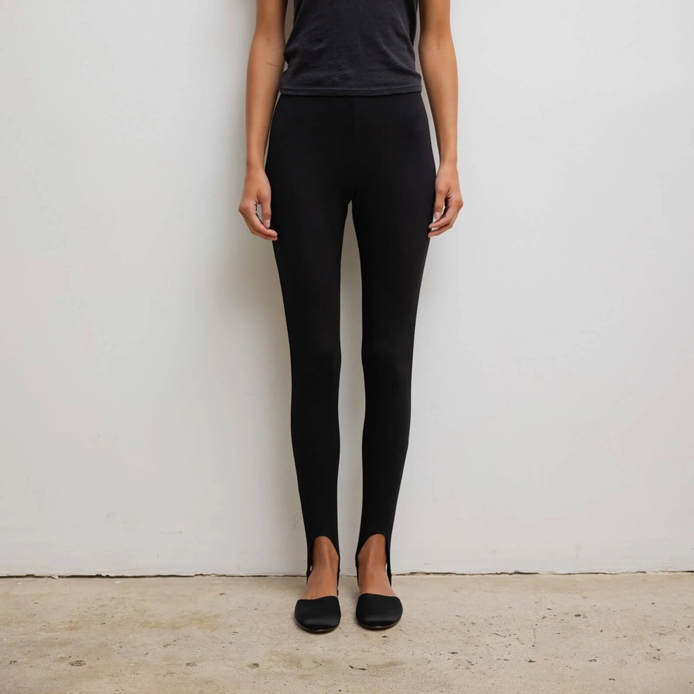LESET Black Stirrup Leggings